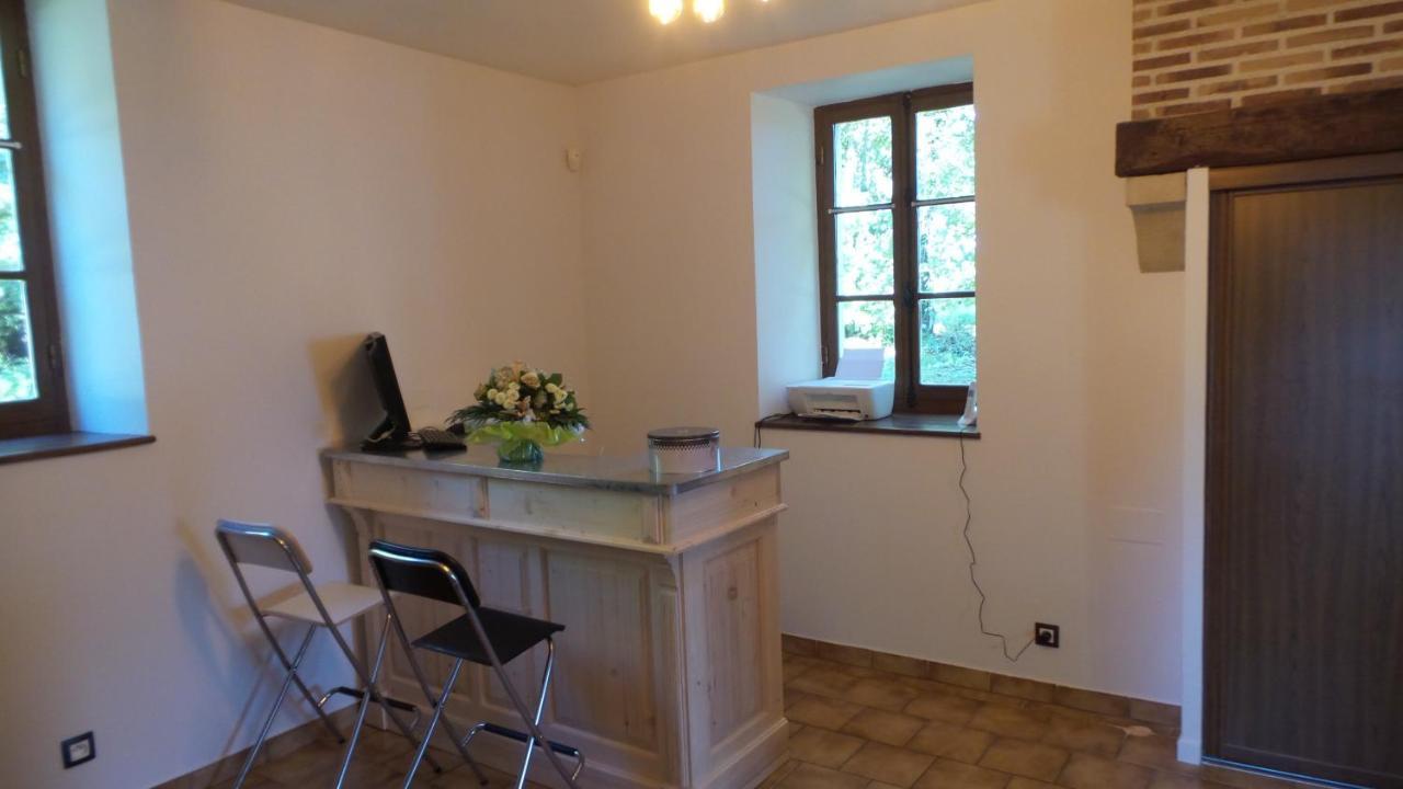 Bed and Breakfast La Petite Noue Vignoux-sous-les-Aix Екстер'єр фото