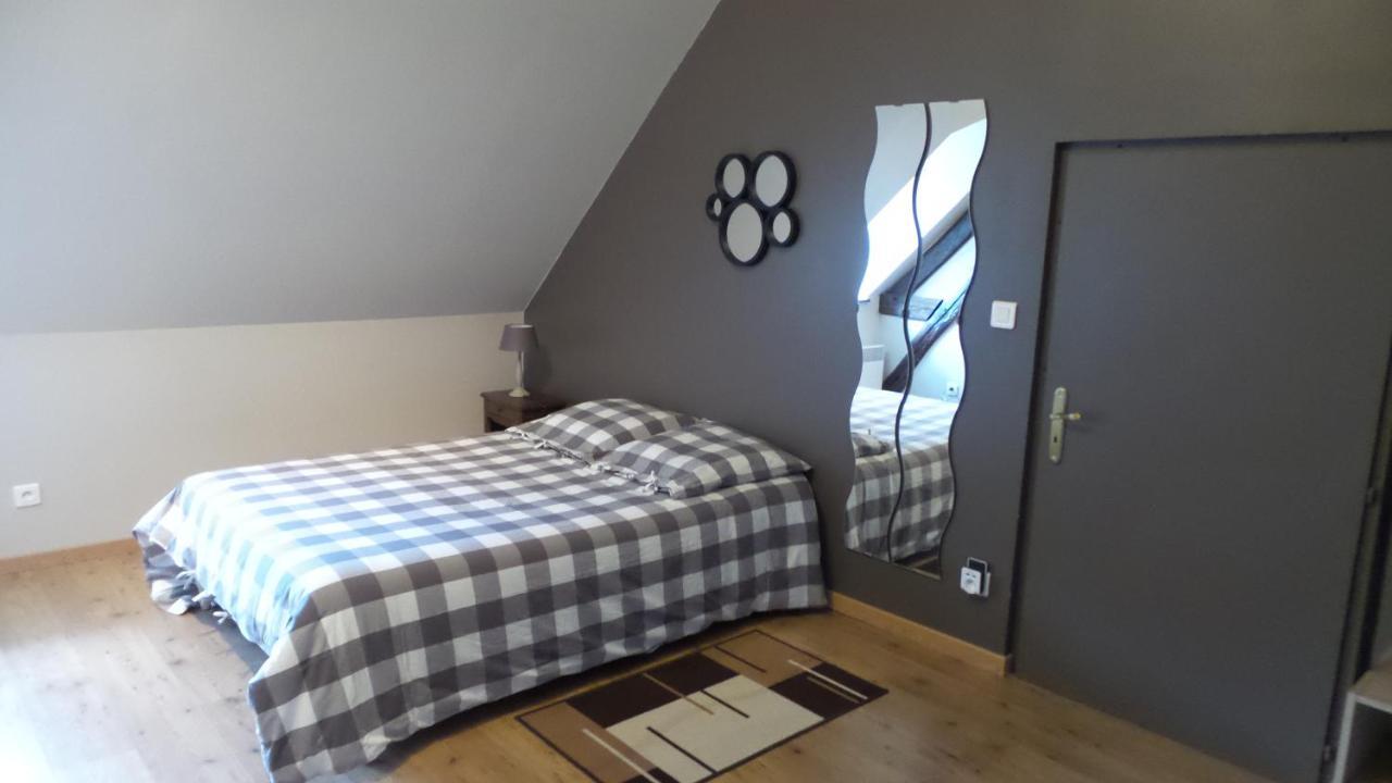 Bed and Breakfast La Petite Noue Vignoux-sous-les-Aix Екстер'єр фото