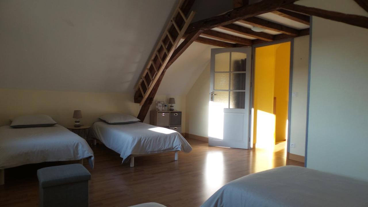 Bed and Breakfast La Petite Noue Vignoux-sous-les-Aix Екстер'єр фото